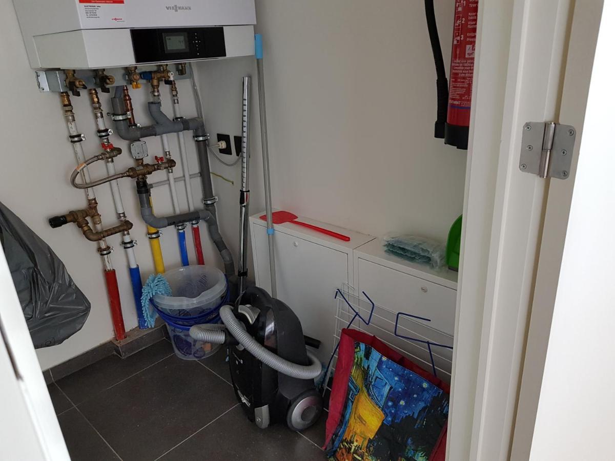 Koksijde Zeedijk La Digue 102 Appartement Met Garage - Lateraal Zeezicht Luaran gambar