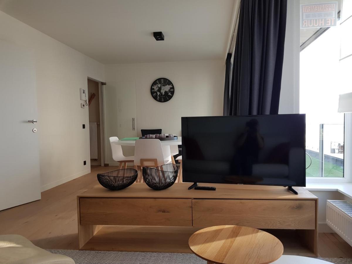 Koksijde Zeedijk La Digue 102 Appartement Met Garage - Lateraal Zeezicht Luaran gambar