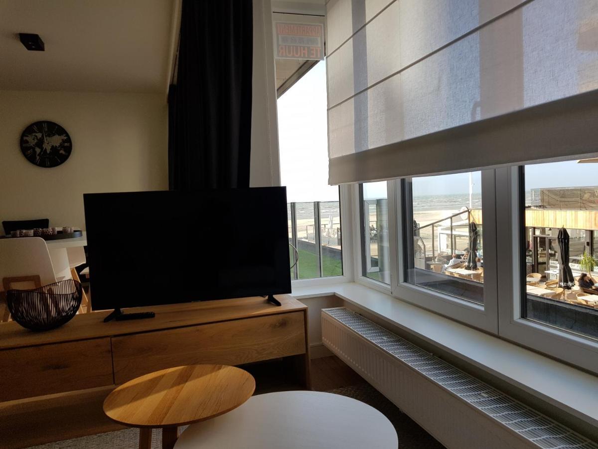 Koksijde Zeedijk La Digue 102 Appartement Met Garage - Lateraal Zeezicht Luaran gambar